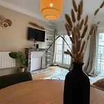 La Tour Annunziata 아파트