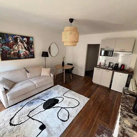 Apartment La Tour Annunziata