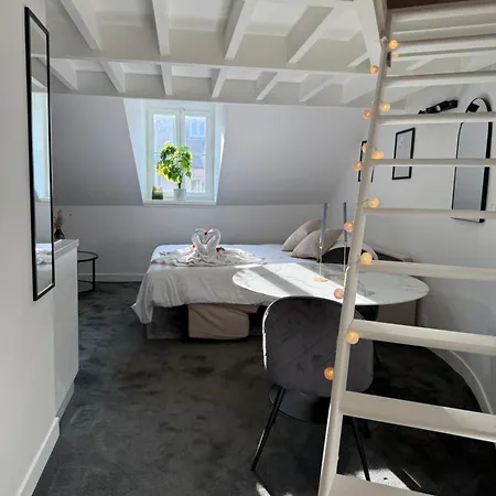 La Tour Annunziata * Versailles