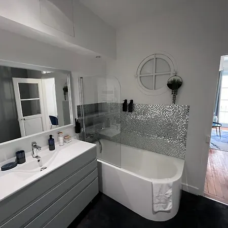 Apartment La Tour Annunziata