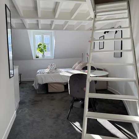 La Tour Annunziata *