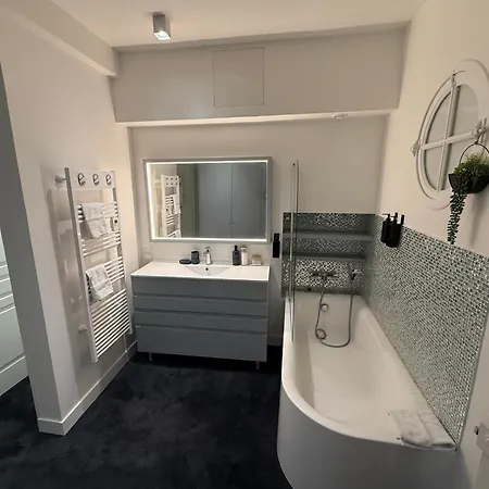 La Tour Annunziata Versailles