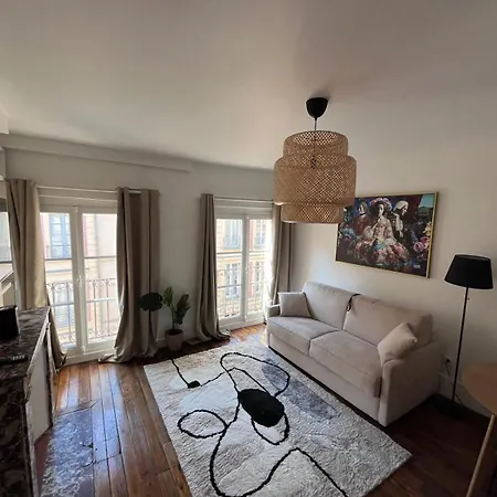 La Tour Annunziata Versailles