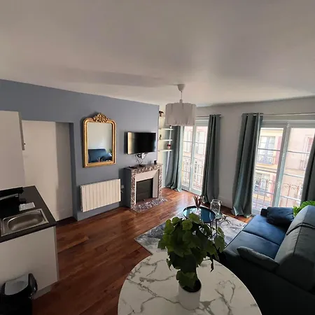 Apartment La Tour Annunziata *